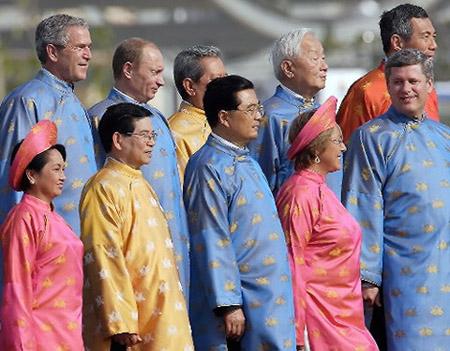 最炫民族風(fēng)：APEC晚宴上的領(lǐng)導人服裝大盤(pán)點(diǎn)