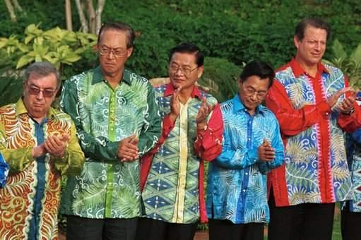 最炫民族風(fēng)：APEC晚宴上的領(lǐng)導人服裝大盤(pán)點(diǎn)